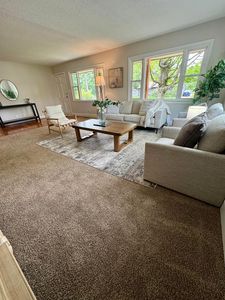 364 Pingree Dr