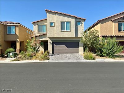 5351 Peacock Lily St