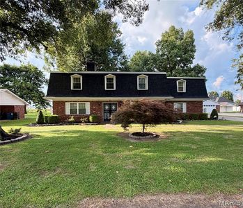200 Clover Ln