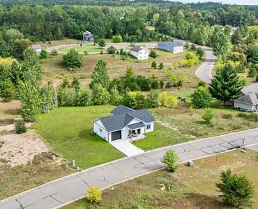 Property at 31468 Isabelle Dr, Pequot Lakes, MN