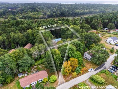 Property at 8 Highland Park Road, Boothbay Harbor, ME
