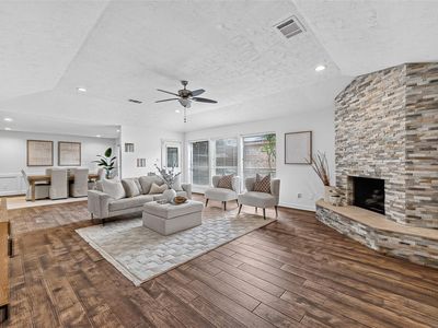 14222 Stokesmount Dr
