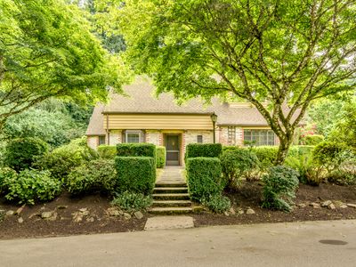 10950 S Aventine Ave