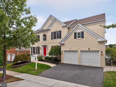 210 Long Trail Ln