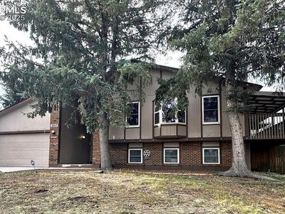 2017 Independence Dr