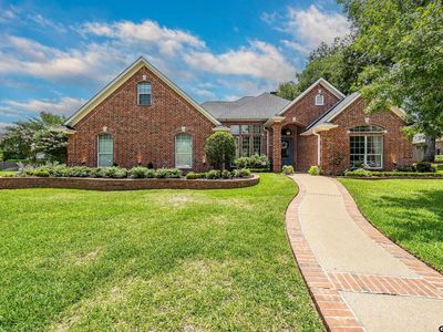2102 Holly Creek Dr