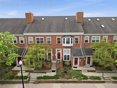 Property at 135 W Kenilworth Ave, Royal Oak, MI