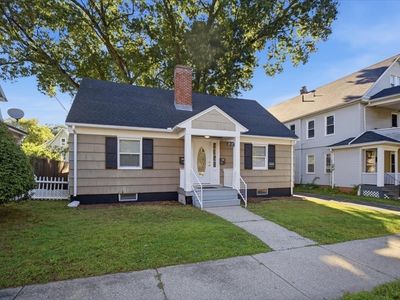11-13 Palmyra St