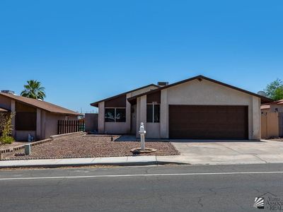 1051 S 14th Ave