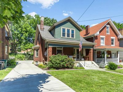 2623 Ashland Ave