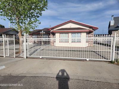 100 Lago Grande Dr