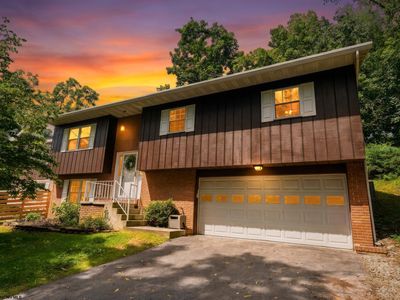 2290 Meadows Dr
