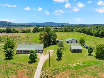 235 Breezy Knoll Ln