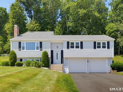 17 Riverside Drive