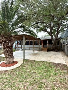216 S Lake Dr
