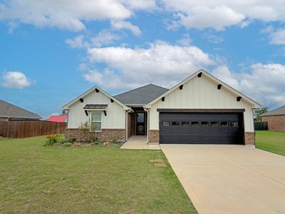 3022 Meandering Way
