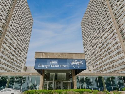 4800 S Chicago Beach Dr APT 1404S