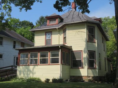 187 Western Ave