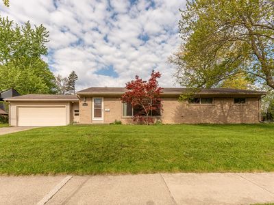 2215 Runnymede Blvd