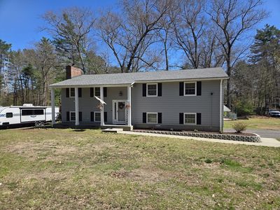 Property at 166 Pomeroy Meadow Rd, Southampton, MA