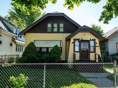 3726 N 19th PLACE