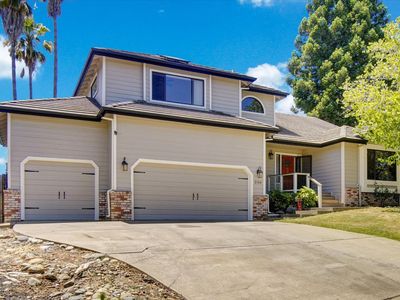 3134 Woodleigh Ln