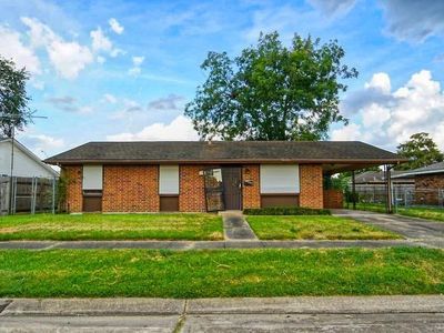 1119 Kenny Dr