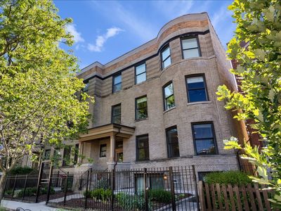 4434 N Dover St #1