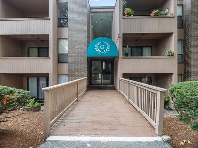 10 Shrewsbury Green Dr Unit I