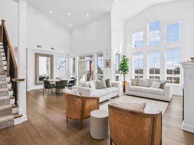 4901 Hawthorne Ct #303