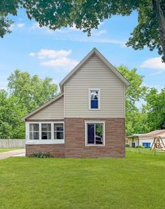 21 Willard Ave E