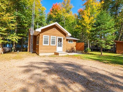 5094 Sand Lake Rd