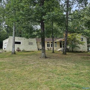 4310 Autumn Leaves Trl SE