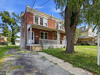 6 N Wells Ave