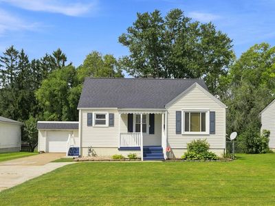 315 Lee Ln