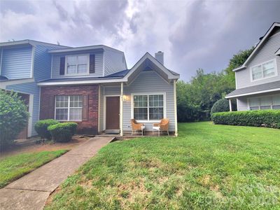 3840 Mosscroft Ln