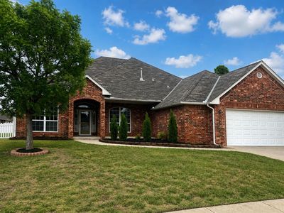 16700 Brewster Ln