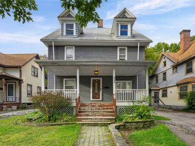 464 Grand Ave