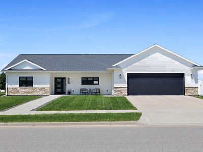 1120 Crockett DRIVE