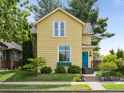 719 Quincy St NE