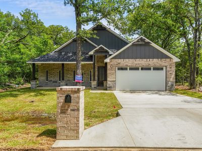 108 Parkside Dr