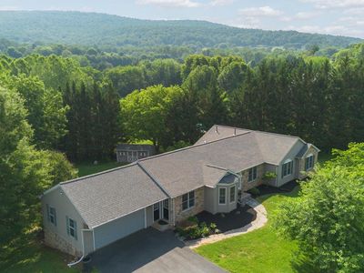 Property at 8613 Hollow Rd, Middletown, MD