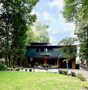 3668 Lake Mendota Dr