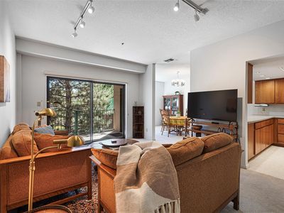 1001 Oppenheimer Dr APT 209