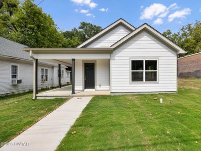 307 W King St