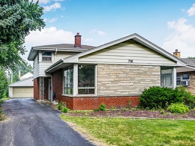 Property at 710 S La Grange Rd, La Grange, IL
