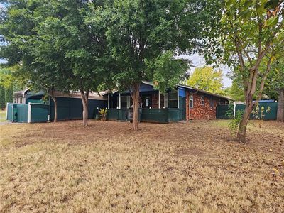 Property at 1417 S East Ave, Pauls Valley, OK