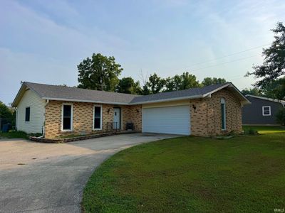 143 Indian Trails Rdg