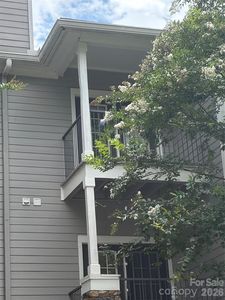 900 Vista Lake Dr APT 302
