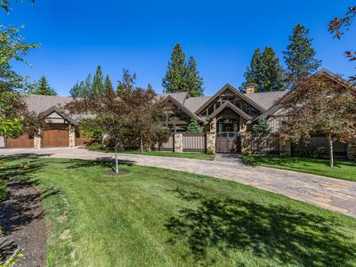 61644 Tam McArthur Loop